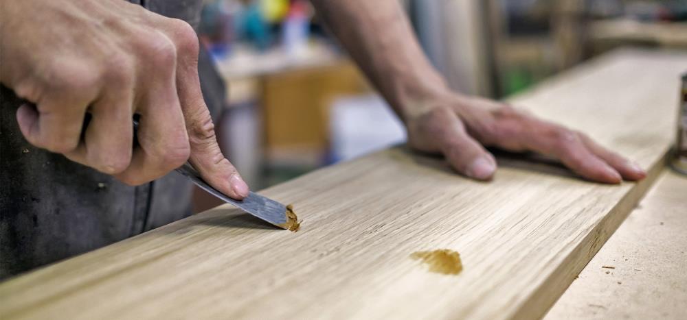 Come stuccare il legno: consigli pratici
